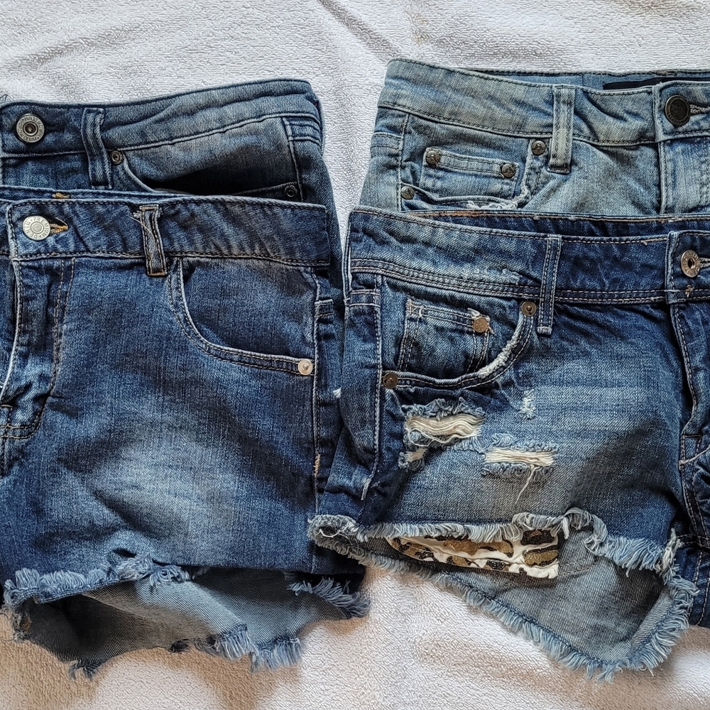 4 pairs of shorts